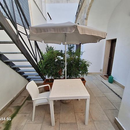 B&B Residenza Pizziniaco Лечче Экстерьер фото