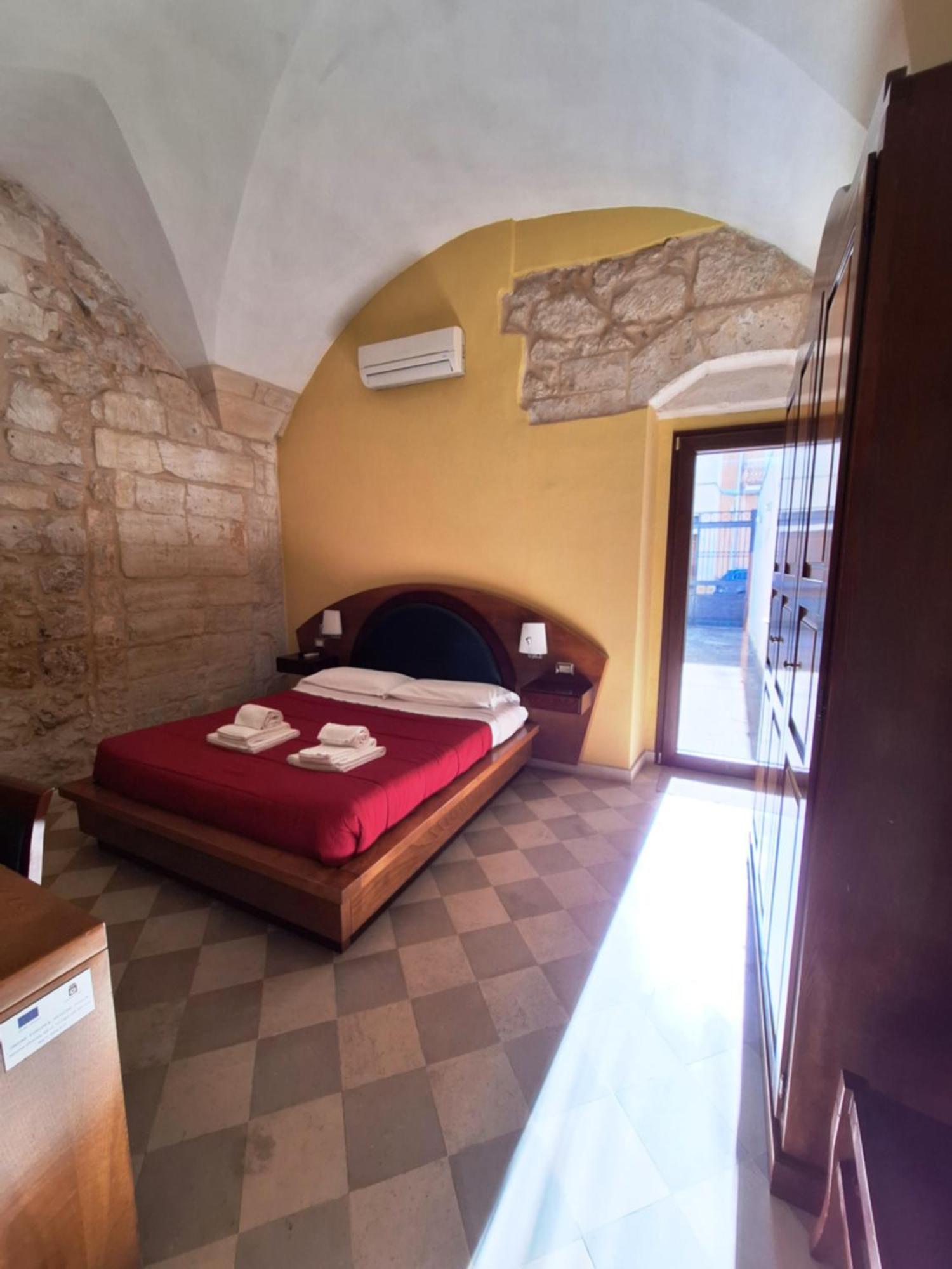 B&B Residenza Pizziniaco Лечче Экстерьер фото